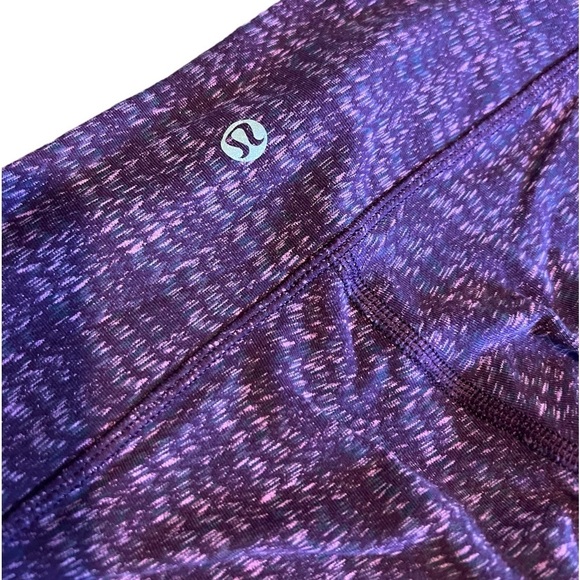 Lululemon Wunder Under Crop
Ziggy Wee August Glo / Raspberry Glo Light Sz 2 - Picture 10 of 10